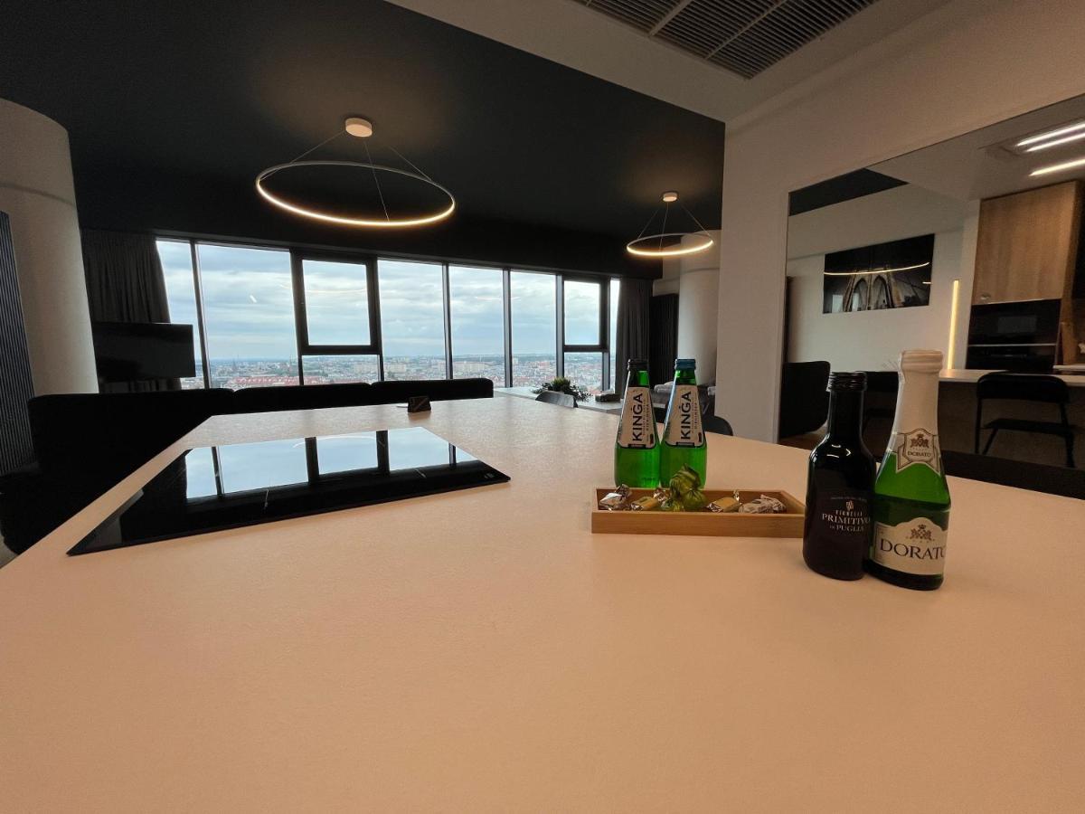 Hanza Tower - Luxurious Apartment 60M2 - 15Th Floor City View Szczecin Exterior photo
